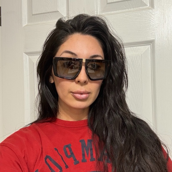 Authentic MIU MIU sunglasses - Picture 7 of 8